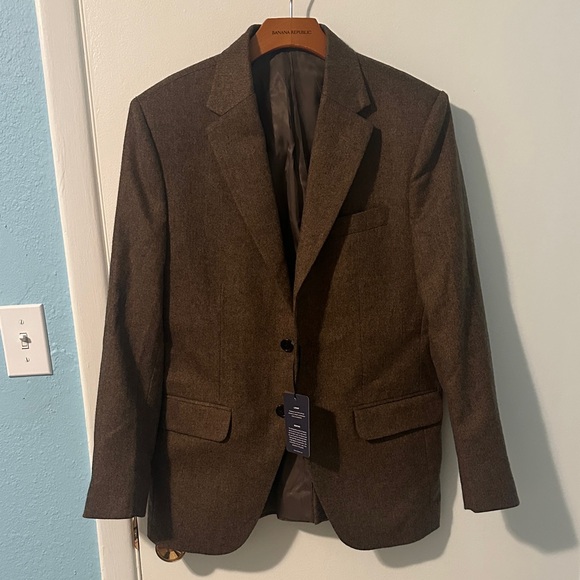 Elegant Brown Blazer for Men - Picture 1 of 6